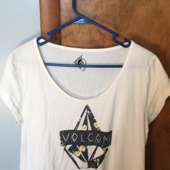 Swoop neck - Picture 3 of 5